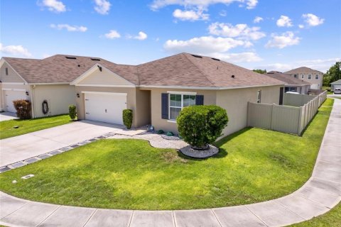 Villa ou maison à vendre à Davenport, Floride: 4 chambres, 171.96 m2 № 2216361 - photo 3