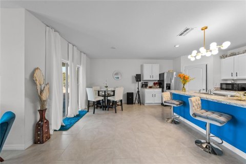 Villa ou maison à vendre à Davenport, Floride: 4 chambres, 171.96 m2 № 2216361 - photo 21