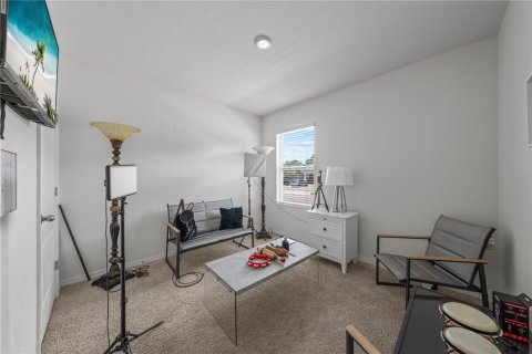 Villa ou maison à vendre à Davenport, Floride: 4 chambres, 171.96 m2 № 2216361 - photo 16