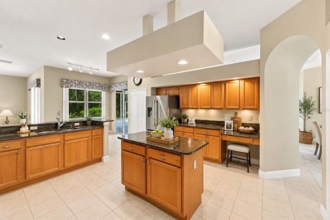 House in DeLand, Florida 4 bedrooms, 252.04 sq.m. № 2339729 - photo 13