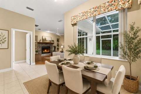 House in DeLand, Florida 4 bedrooms, 252.04 sq.m. № 2339729 - photo 17