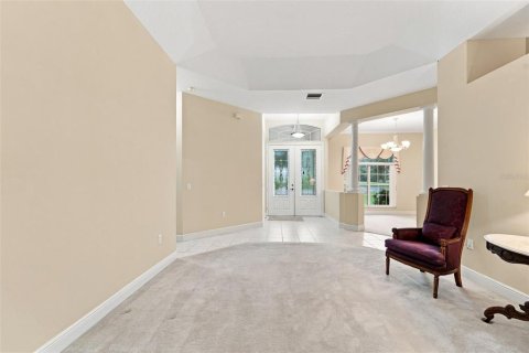 House in DeLand, Florida 4 bedrooms, 252.04 sq.m. № 2339729 - photo 10