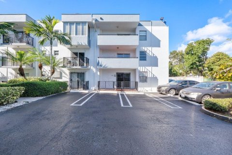 Condominio en venta en Miami, Florida, 2 dormitorios, 83.61 m2 № 2000672 - foto 26