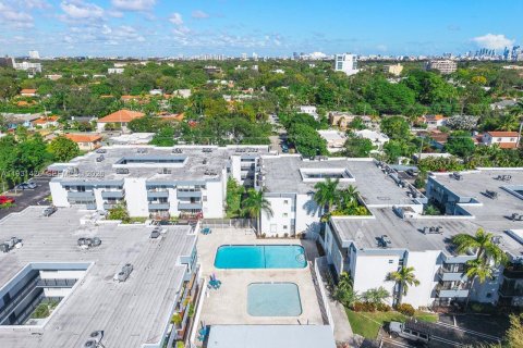 Condominio en venta en Miami, Florida, 2 dormitorios, 83.61 m2 № 2000672 - foto 4