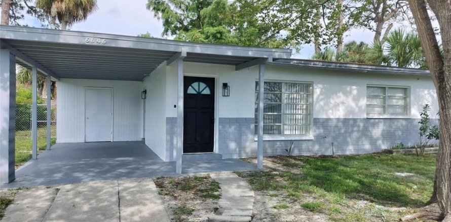 House in New Port Richey, Florida 2 bedrooms, 71.35 sq.m. № 1643244