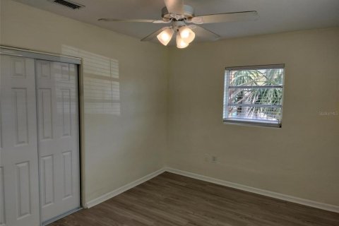 House in New Port Richey, Florida 2 bedrooms, 71.35 sq.m. № 1643244 - photo 6