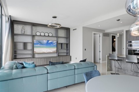 Condominio en venta en Sarasota, Florida, 2 dormitorios, 154.68 m2 № 2289687 - foto 17