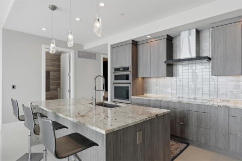 Condominio en venta en Sarasota, Florida, 2 dormitorios, 154.68 m2 № 2289687 - foto 13