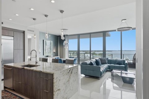 Condominio en venta en Sarasota, Florida, 2 dormitorios, 154.68 m2 № 2289687 - foto 10