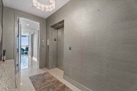 Condominio en venta en Sarasota, Florida, 2 dormitorios, 154.68 m2 № 2289687 - foto 9