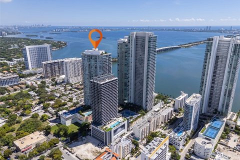 Condominio en alquiler en Miami, Florida, 3 dormitorios, 103.12 m2 № 2078794 - foto 29