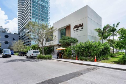 Condominio en alquiler en Miami, Florida, 3 dormitorios, 103.12 m2 № 2078794 - foto 3