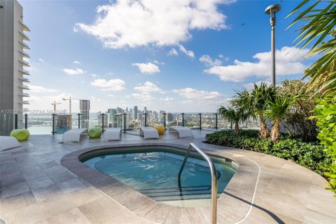 Condominio en alquiler en Miami, Florida, 3 dormitorios, 103.12 m2 № 2078794 - foto 12