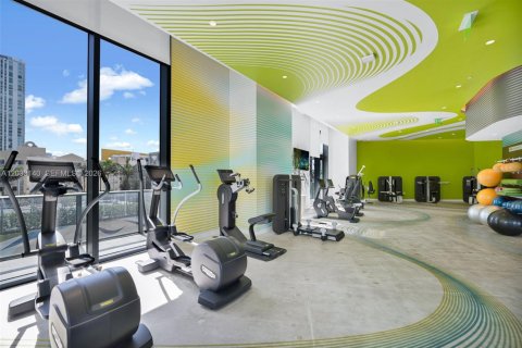 Condominio en alquiler en Miami, Florida, 3 dormitorios, 103.12 m2 № 2078794 - foto 19