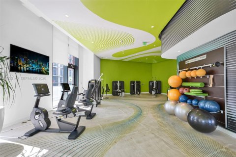 Condominio en alquiler en Miami, Florida, 3 dormitorios, 103.12 m2 № 2078794 - foto 20