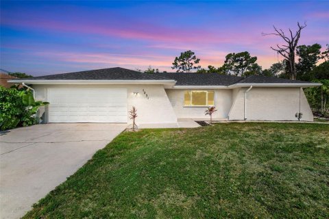 Villa ou maison à Port Charlotte, Floride 3 chambres, 203.08 m2 № 2144081