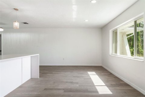 Villa ou maison à vendre à Port Charlotte, Floride: 3 chambres, 203.08 m2 № 2144081 - photo 6
