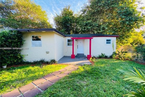 Apartment in Miami, Florida 1 bedroom, 51.1 sq.m. № 1994551 - photo 9