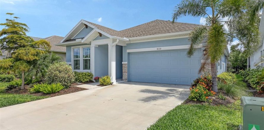 House in Parrish, Florida 3 bedrooms, 181.9 sq.m. № 1618517