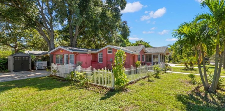 Villa ou maison à Gulfport, Floride 3 chambres, 104.79 m2 № 2416981