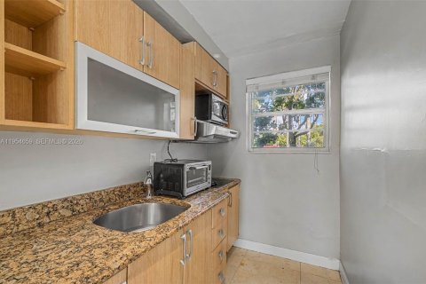 Apartamento en alquiler en Miami Beach, Florida № 2008415 - foto 8