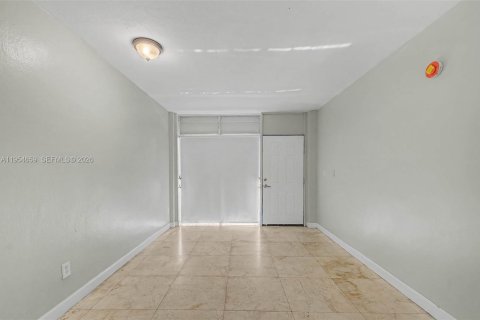 Apartamento en alquiler en Miami Beach, Florida № 2008415 - foto 10