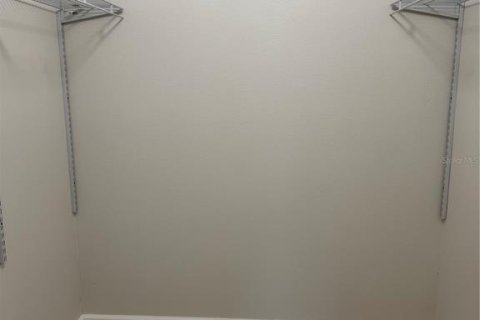 House in Sarasota, Florida 3 bedrooms, 185.8 sq.m. № 1915830 - photo 14