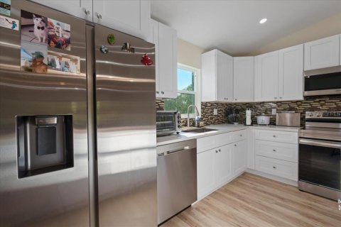 Casa en venta en North Port, Florida, 3 dormitorios, 138.05 m2 № 2195194 - foto 11