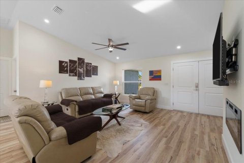Casa en venta en North Port, Florida, 3 dormitorios, 138.05 m2 № 2195194 - foto 7