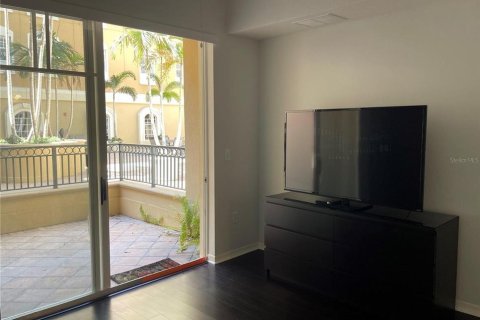 Copropriété à vendre à Sarasota, Floride: 2 chambres, 100.71 m2 № 2267337 - photo 5