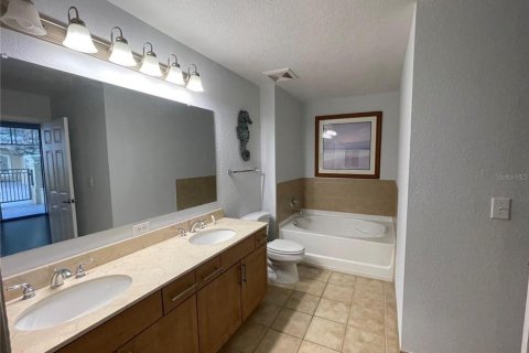 Copropriété à vendre à Sarasota, Floride: 2 chambres, 100.71 m2 № 2267337 - photo 17