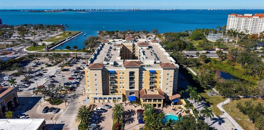 Condo à Sarasota, Floride, 2 chambres  № 2267337