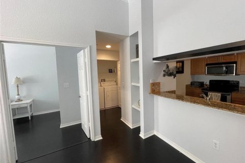 Copropriété à vendre à Sarasota, Floride: 2 chambres, 100.71 m2 № 2267337 - photo 7