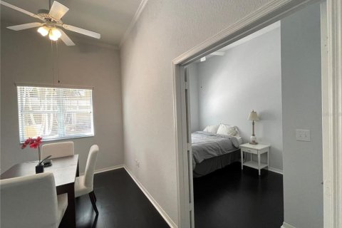 Copropriété à vendre à Sarasota, Floride: 2 chambres, 100.71 m2 № 2267337 - photo 15