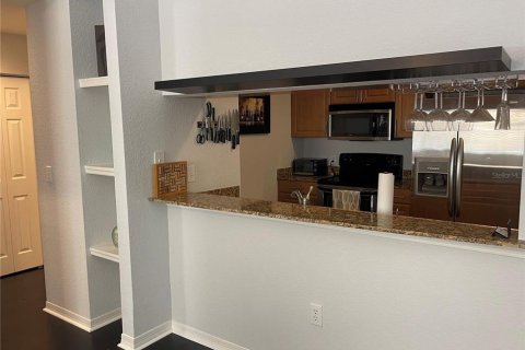 Copropriété à vendre à Sarasota, Floride: 2 chambres, 100.71 m2 № 2267337 - photo 8