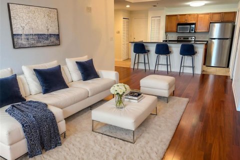 Copropriété à vendre à Tampa, Floride: 2 chambres, 110 m2 № 2124604 - photo 9