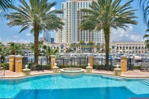 Copropriété à vendre à Tampa, Floride: 2 chambres, 110 m2 № 2124604 - photo 16
