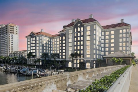 Condo in Tampa, Florida, 2 bedrooms № 2124604