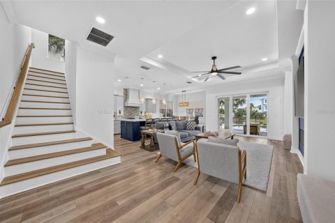 Villa ou maison à vendre à Palm Coast, Floride: 6 chambres, 310.94 m2 № 2406296 - photo 4