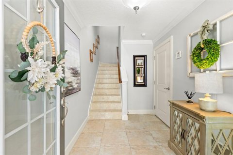 Townhouse in Saint Petersburg, Florida 4 bedrooms, 178.37 sq.m. № 2097057 - photo 6