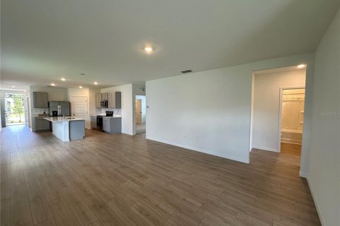House in Lakeland, Florida 4 bedrooms, 154.68 sq.m. № 2381378 - photo 7