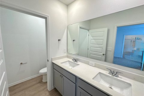 House in Lakeland, Florida 4 bedrooms, 154.68 sq.m. № 2381378 - photo 12