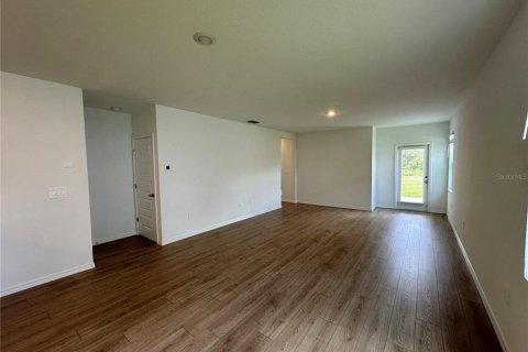 House in Lakeland, Florida 4 bedrooms, 154.68 sq.m. № 2381378 - photo 5