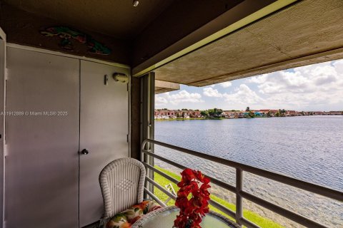 Copropriété à louer à Hialeah, Floride: 2 chambres, 80.82 m2 № 1969381 - photo 22