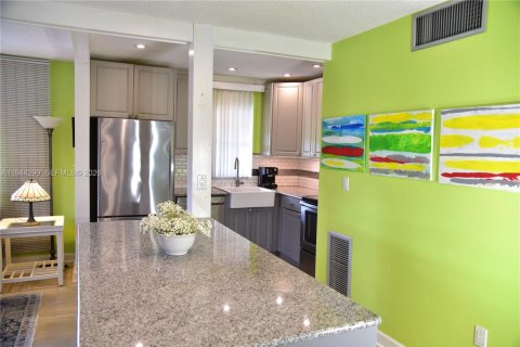 Condominio en venta en Tamarac, Florida, 2 dormitorios, 87.33 m2 № 2001646 - foto 21