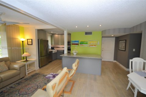 Condominio en Tamarac, Florida, 2 dormitorios  № 2001646