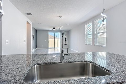 Casa en venta en Haines City, Florida, 4 dormitorios, 149.57 m2 № 2381079 - foto 16