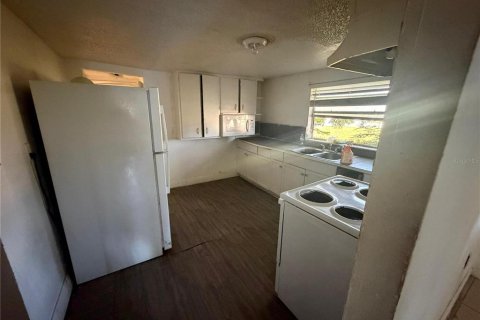 Купить виллу или дом в Бартоу, Флорида 8 комнат, 87.89м2, № 2096697 - фото 11