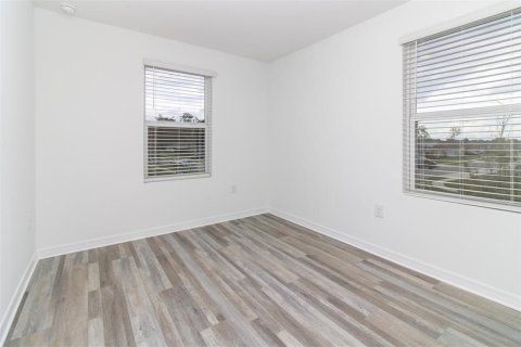 Townhouse in Edgewater, Florida 3 bedrooms, 144.28 sq.m. № 1907025 - photo 21