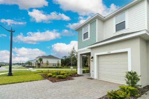 Townhouse in Edgewater, Florida 3 bedrooms, 144.28 sq.m. № 1907025 - photo 3
